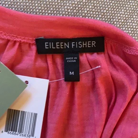 Eileen Fisher Organic Silk and Cotton Round Neck Tee. Cap Sleeves. NWT. Size M - Picture 5 of 7